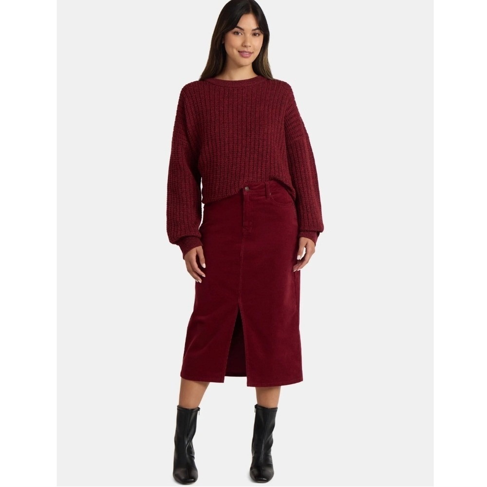 Time & Tru Corduroy Midi Skirt Wine Burgundy Front Slit Size‎ 4 NWT
